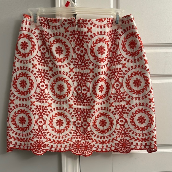 LOFT Chic Red and White Embroidered Skirt - Picture 3 of 3